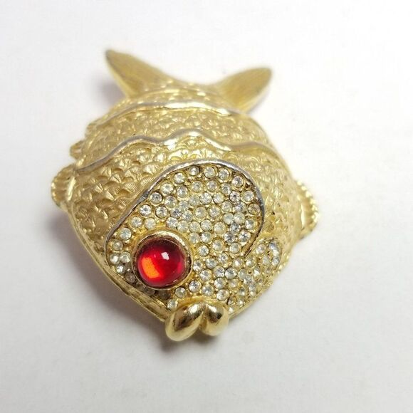 Vintage Large Fish Brooch, Gold Tone Red Rhinestone Eye, Retro Lapel Pin, Estate - Picture 3 of 7